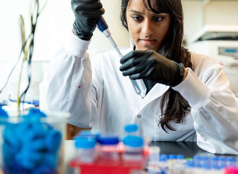 Soumya Kannan in the lab