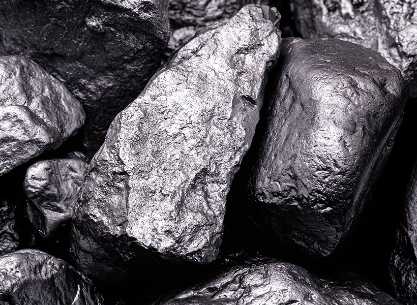 Close-up picture of manganese metal
